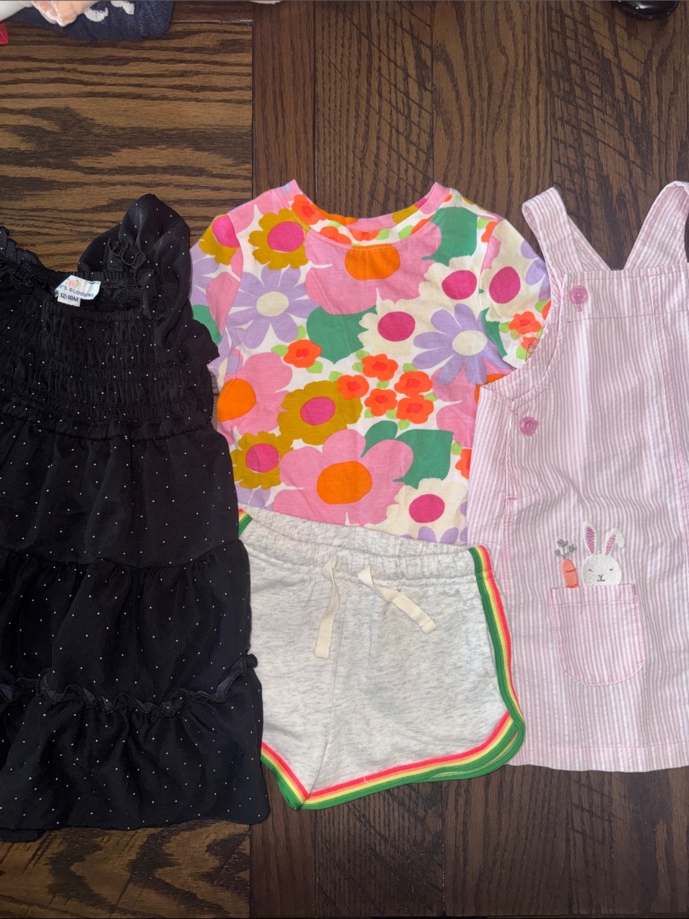 🐰Lot of Spring & Summer Baby Girl Outfits; 18 M🐰